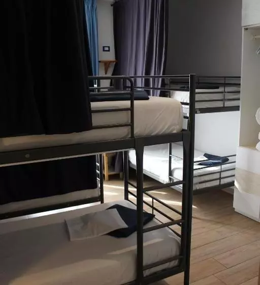 Timbuktu Hostel