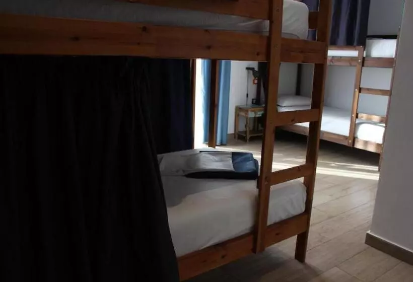 Timbuktu Hostel