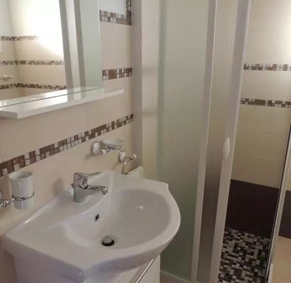 Aura Solis B&b