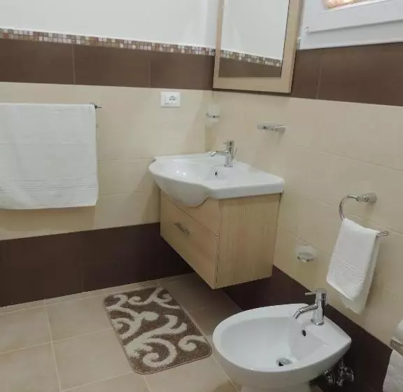 Aura Solis B&b
