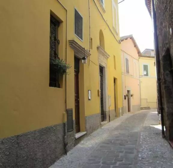 Aamiaismajoitus (B&B) Antico Portale Ospitalità Diffusa