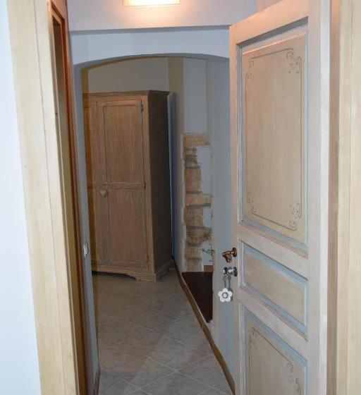 مبيت وإفطار Antico Portale Ospitalità Diffusa