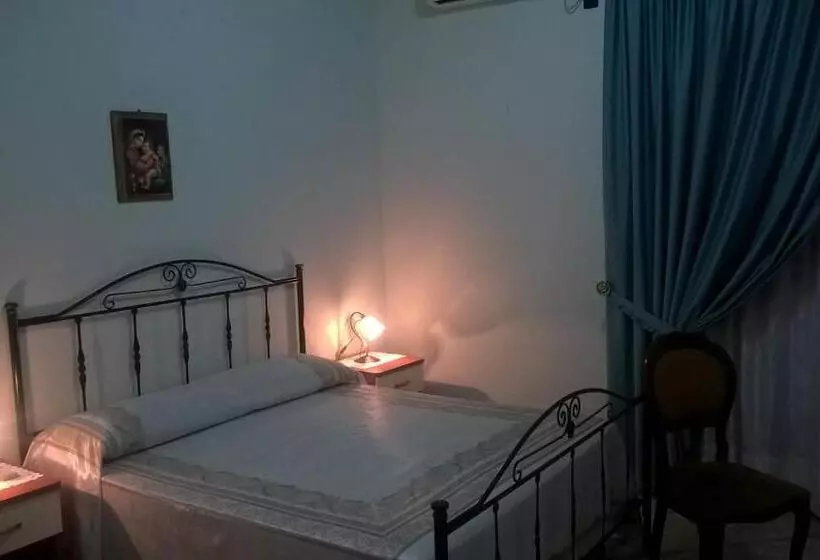 Aamiaismajoitus (B&B) Le Tre Rose Di Maria