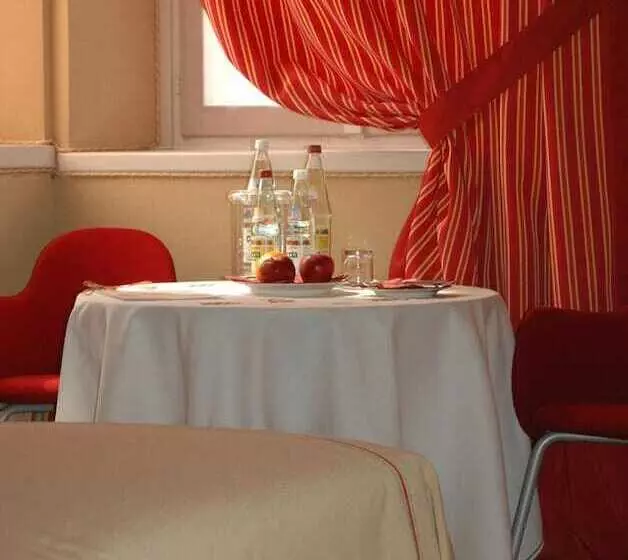 Aamiaismajoitus (B&B) Villa Dragoni