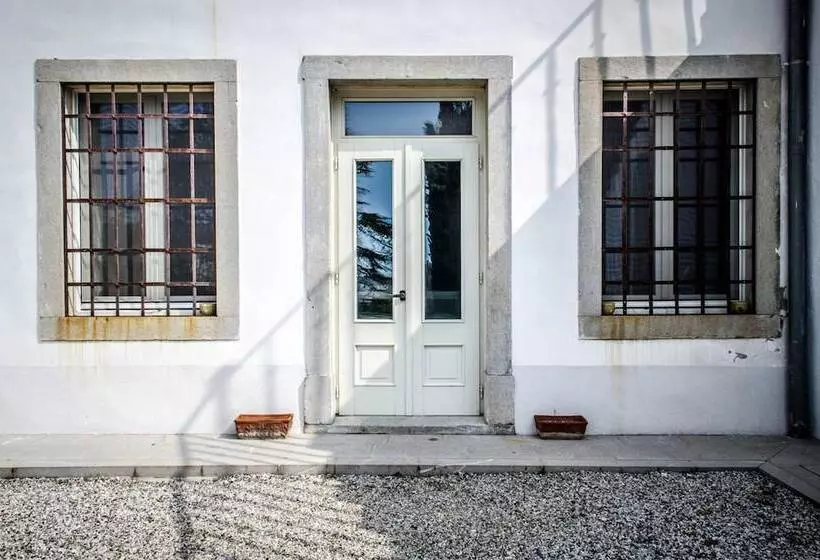 Aamiaismajoitus (B&B) Villa Dragoni