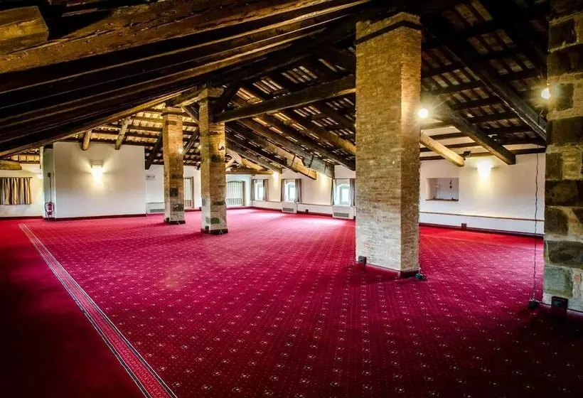 Aamiaismajoitus (B&B) Villa Dragoni