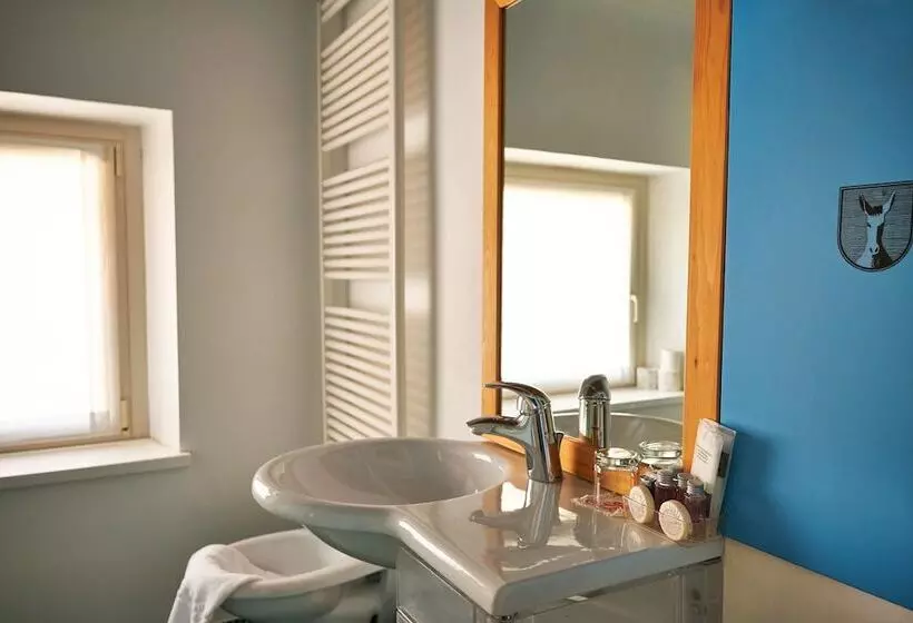 Aamiaismajoitus (B&B) Villa Dragoni