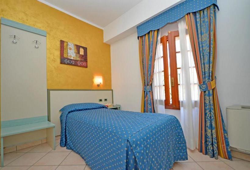 בית מלון כפרי Albergo Valsangone