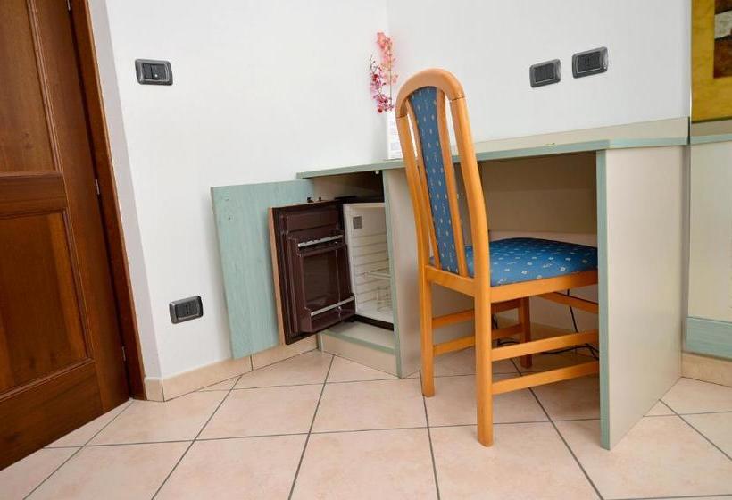 בית מלון כפרי Albergo Valsangone