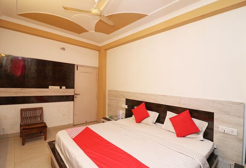 בית מלון כפרי Europe Plaza