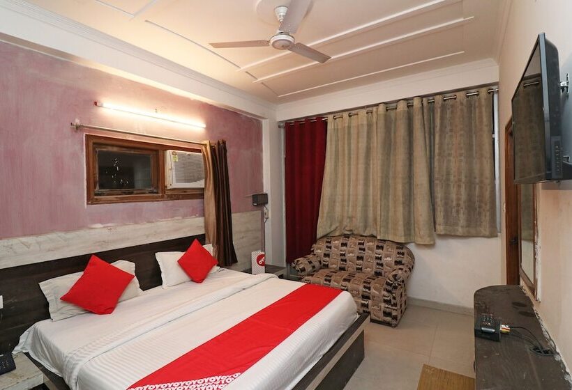 בית מלון כפרי Europe Plaza