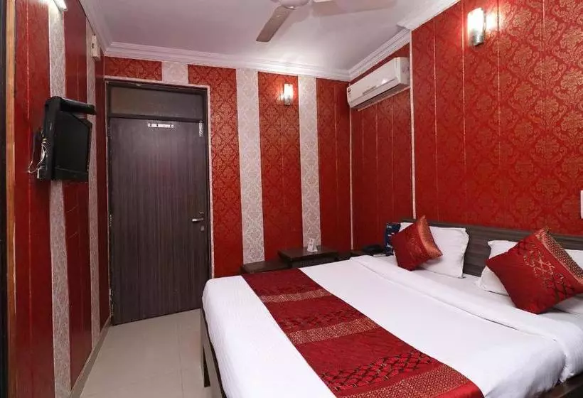 Hotel Novelty