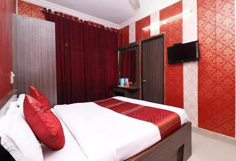Hotel Novelty