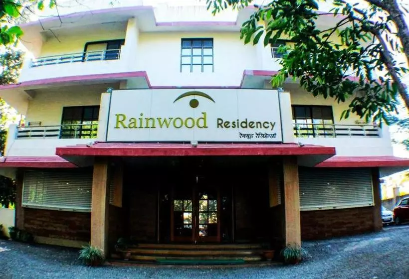 ホテル Rainwood Residency