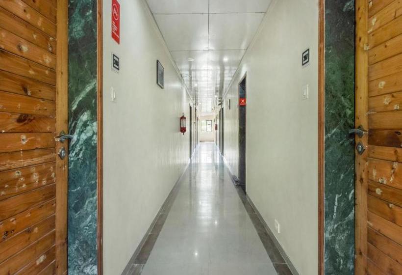 Hotel Rainwood Residency