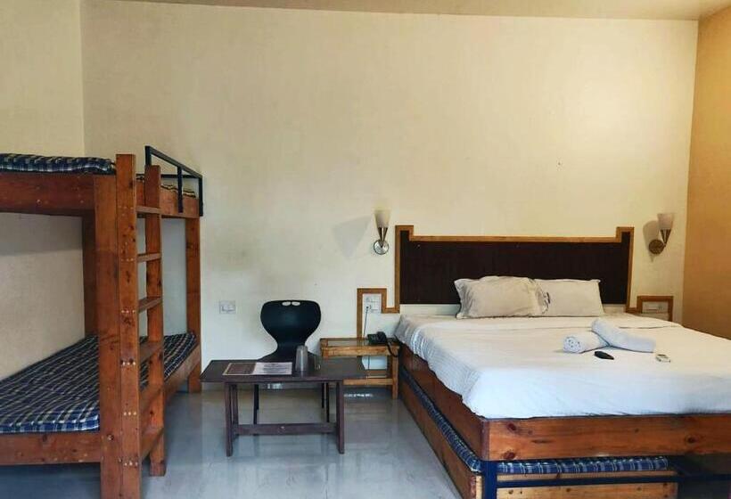 Hotel Rainwood Residency