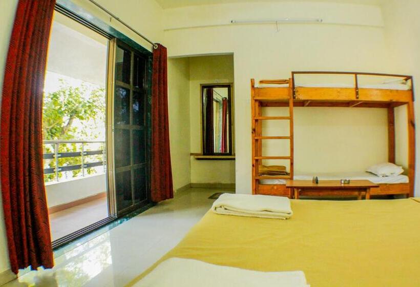 Hotel Rainwood Residency