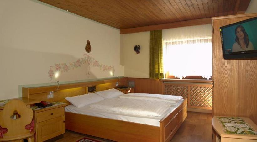 Отель Serles Superior