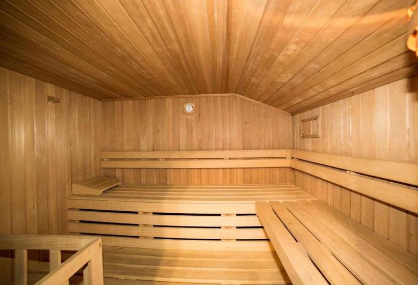 Отель Serles Superior