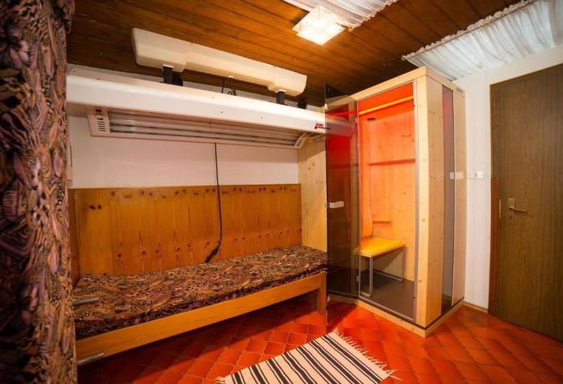 Отель Serles Superior