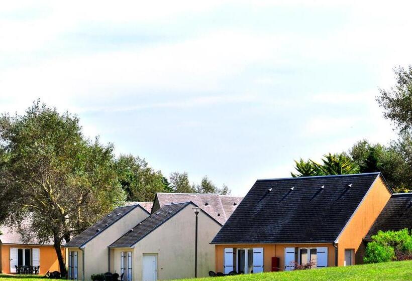 אתר נופש Village De Vacances Le Sénéquet