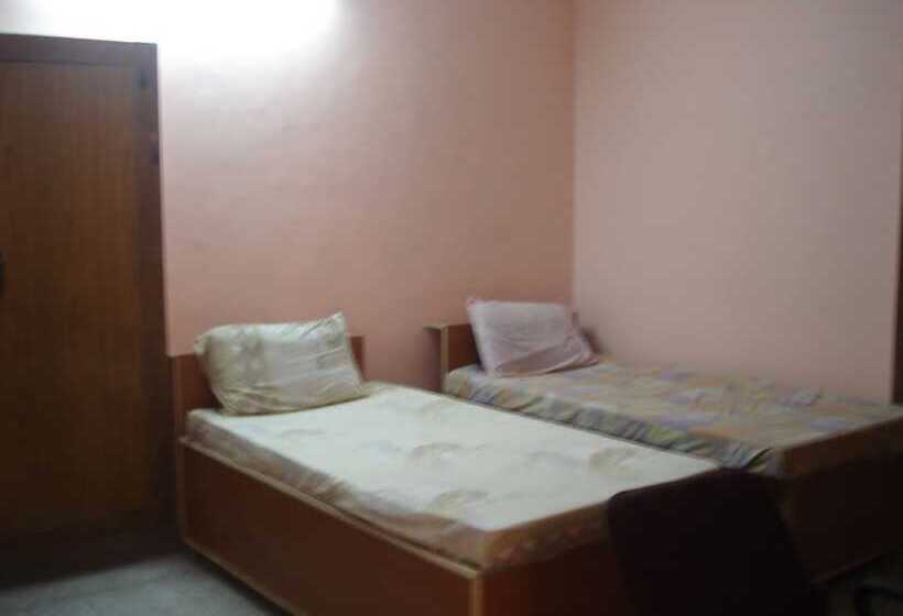 Albergue Maheshwari Residency