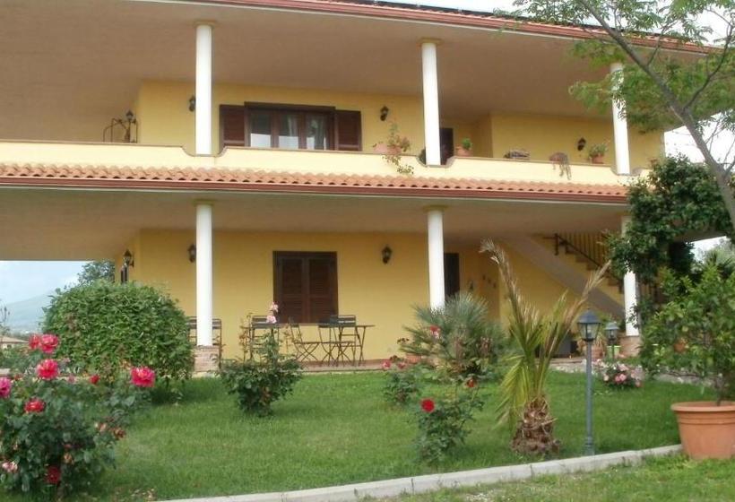 تختخواب و صبحانه Agriturismo Le Quattro Stagioni