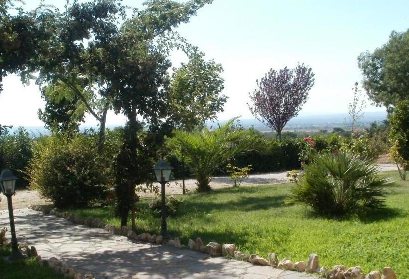 تختخواب و صبحانه Agriturismo Le Quattro Stagioni