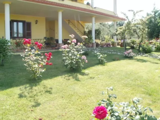 تختخواب و صبحانه Agriturismo Le Quattro Stagioni