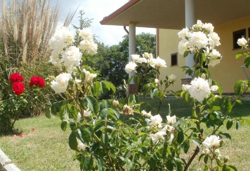 تختخواب و صبحانه Agriturismo Le Quattro Stagioni