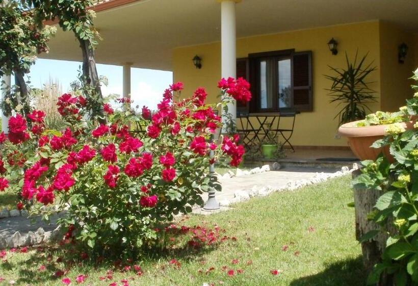 تختخواب و صبحانه Agriturismo Le Quattro Stagioni