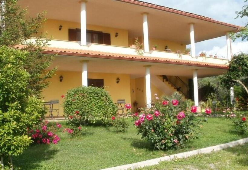 تختخواب و صبحانه Agriturismo Le Quattro Stagioni