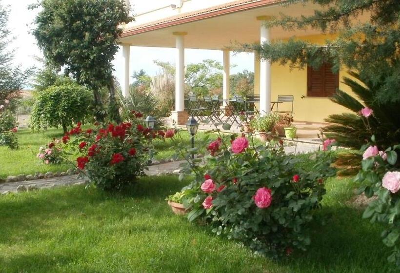 تختخواب و صبحانه Agriturismo Le Quattro Stagioni