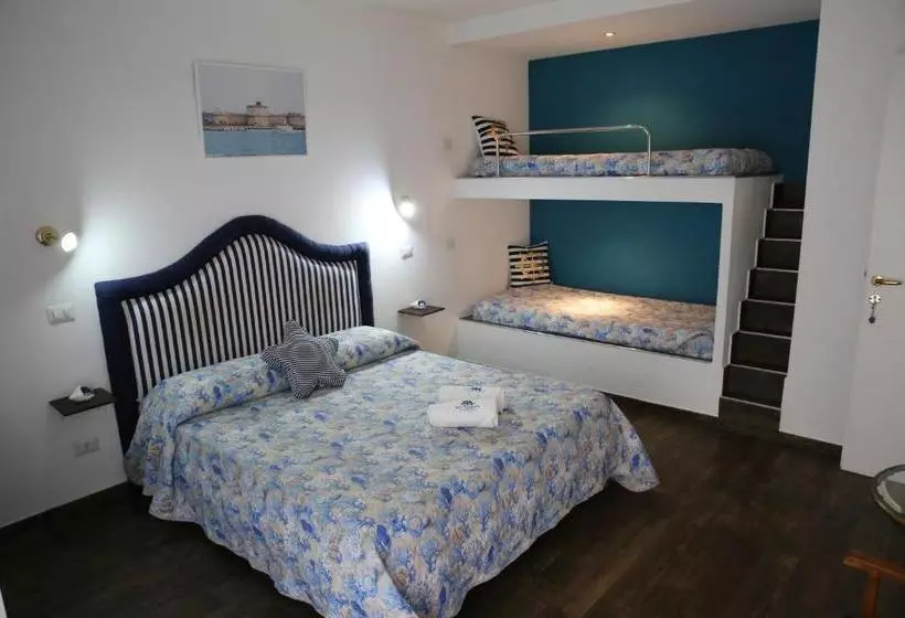 Aamiaismajoitus (B&B) House Sottocoperta