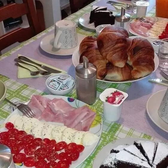 Aamiaismajoitus (B&B) Il Giardino Di Leoca
