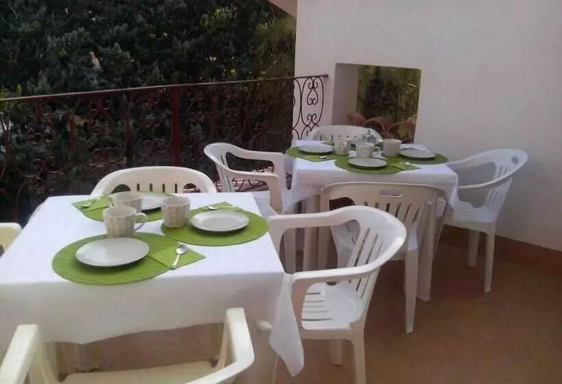 Aamiaismajoitus (B&B) Il Giardino Di Leoca