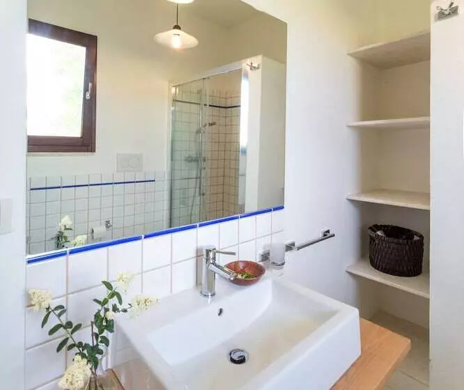 Aamiaismajoitus (B&B) Kalinifta   Io Parto Io Arrivo