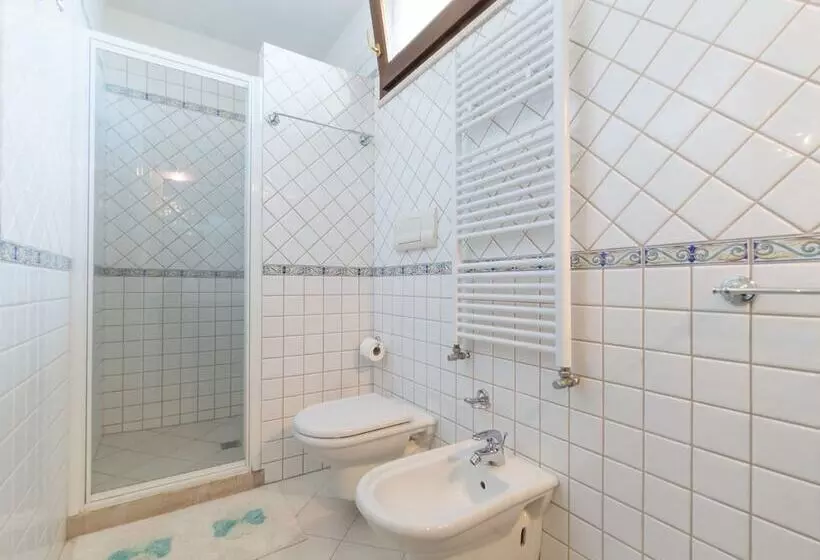 Aamiaismajoitus (B&B) Kalinifta   Io Parto Io Arrivo