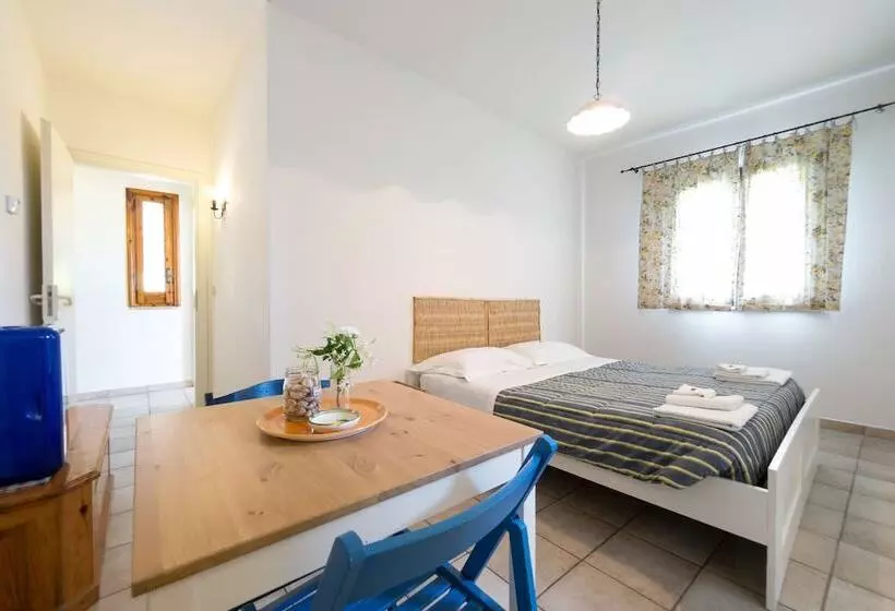 Aamiaismajoitus (B&B) Kalinifta   Io Parto Io Arrivo