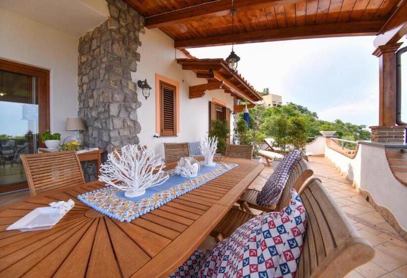 تختخواب و صبحانه Relais Maison De Charles