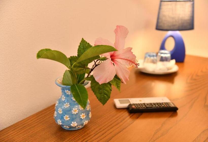 تختخواب و صبحانه Relais Maison De Charles