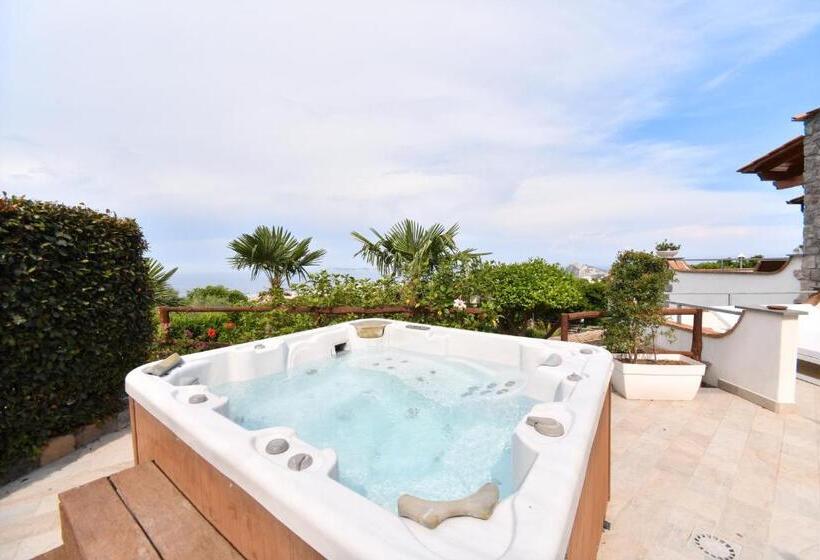 تختخواب و صبحانه Relais Maison De Charles