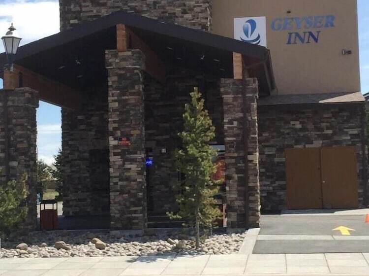 فندق Geyser Inn