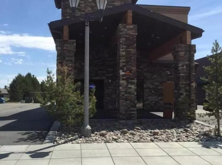 Hotelli Geyser Inn