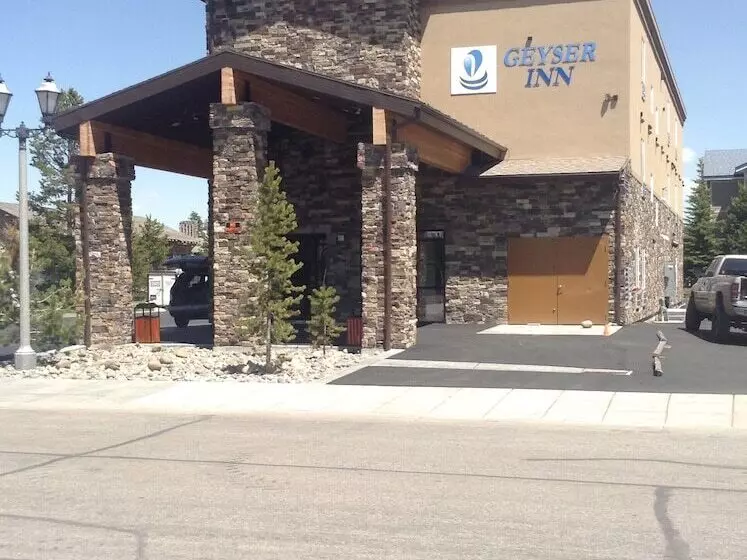 Hotelli Geyser Inn