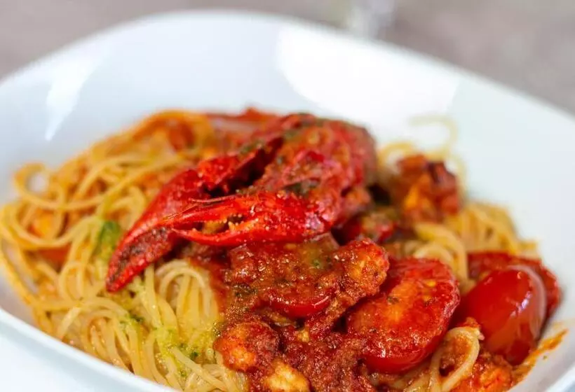 Hotelli Locanda Del Lago Rosmunda