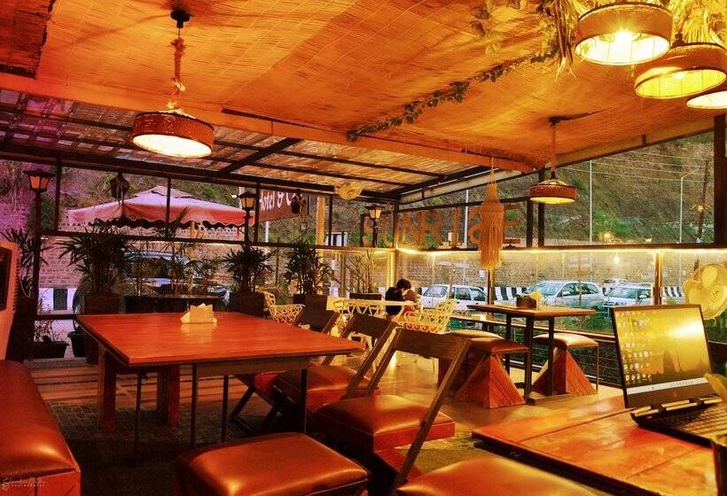 Hotel Sunrise Cottage