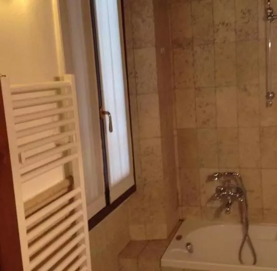 Aamiaismajoitus (B&B) La Corte Di Brusuglio Apartments