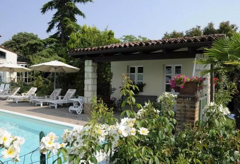 Aamiaismajoitus (B&B) Cascina Manu