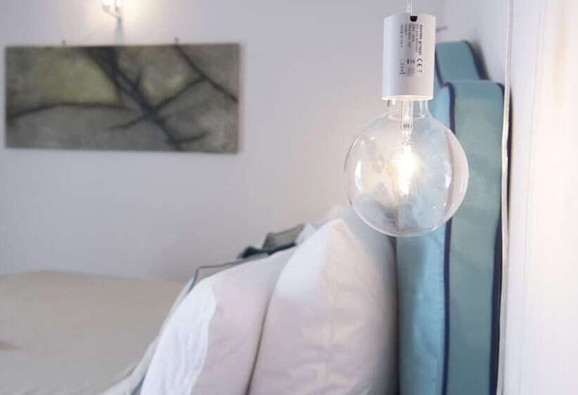 Bed and Breakfast Diecisedici